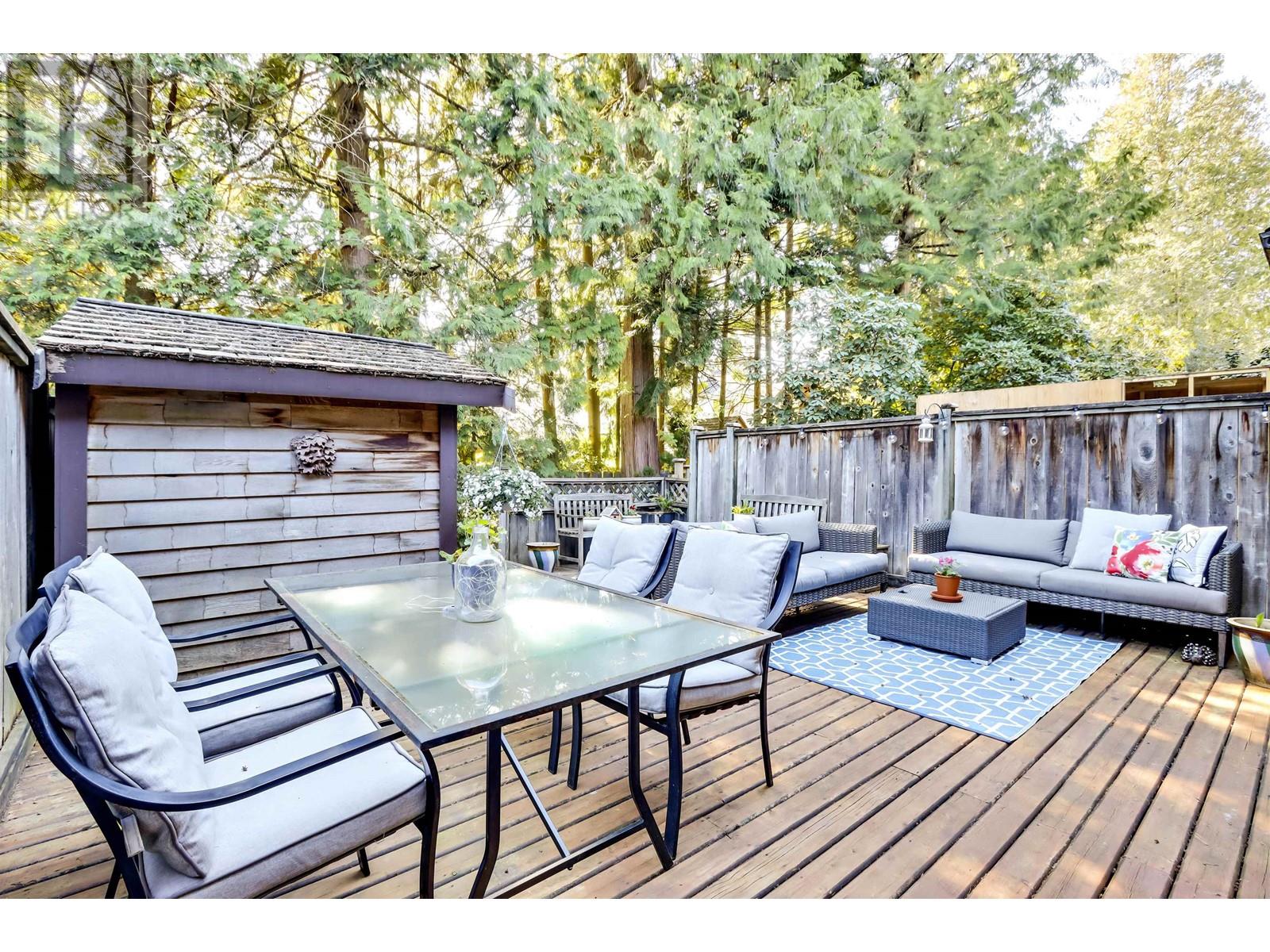 2345 MOUNTAIN HIGHWAY, North Vancouver