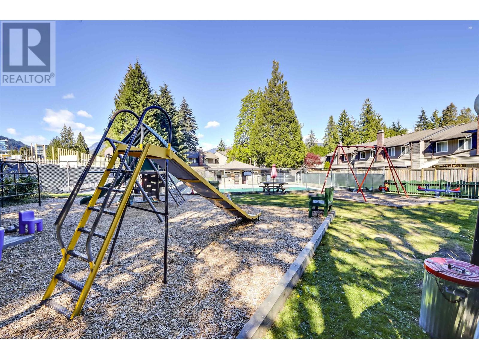 2345 MOUNTAIN HIGHWAY, North Vancouver