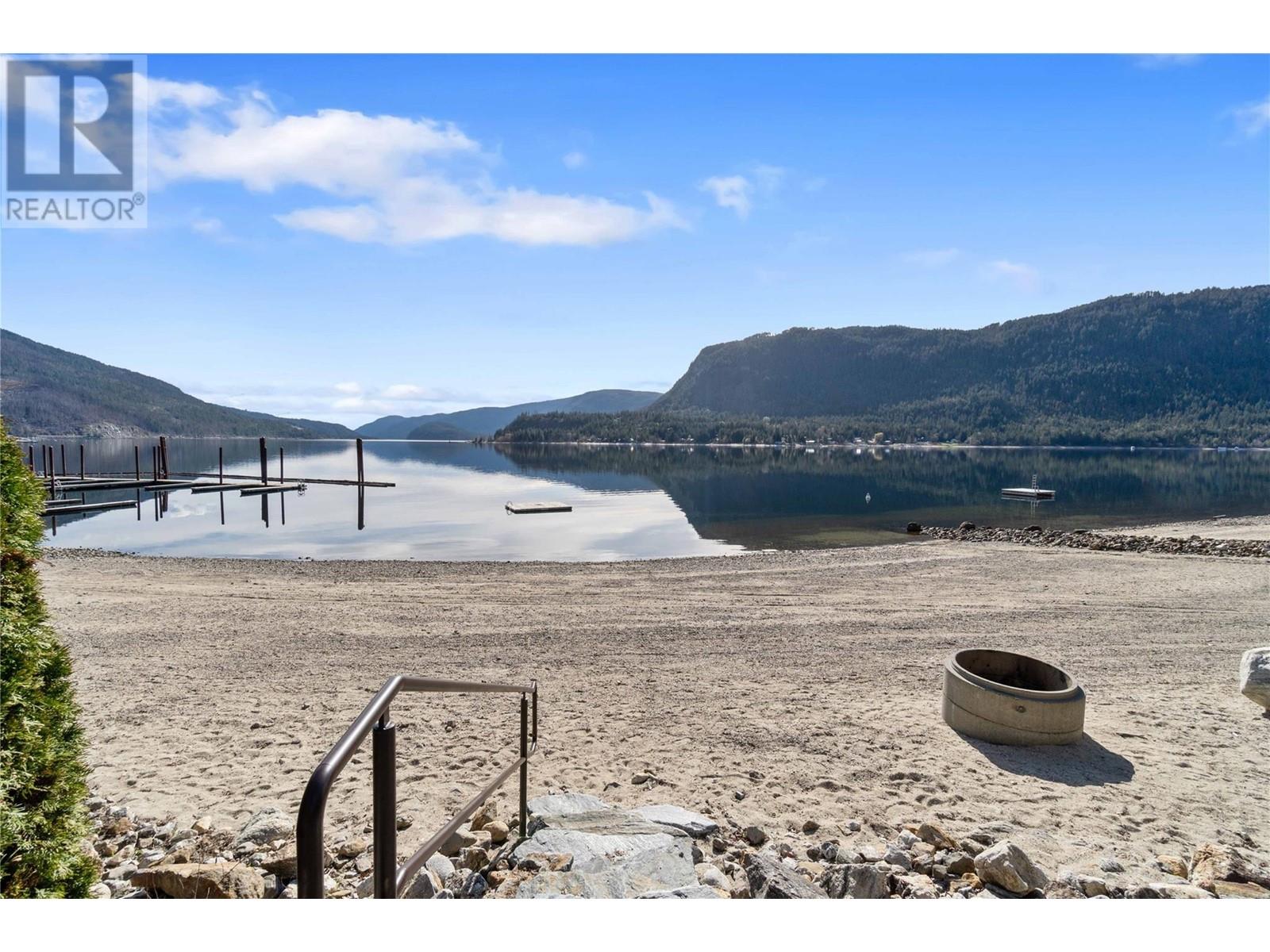 29 202 97A Highway, Sicamous