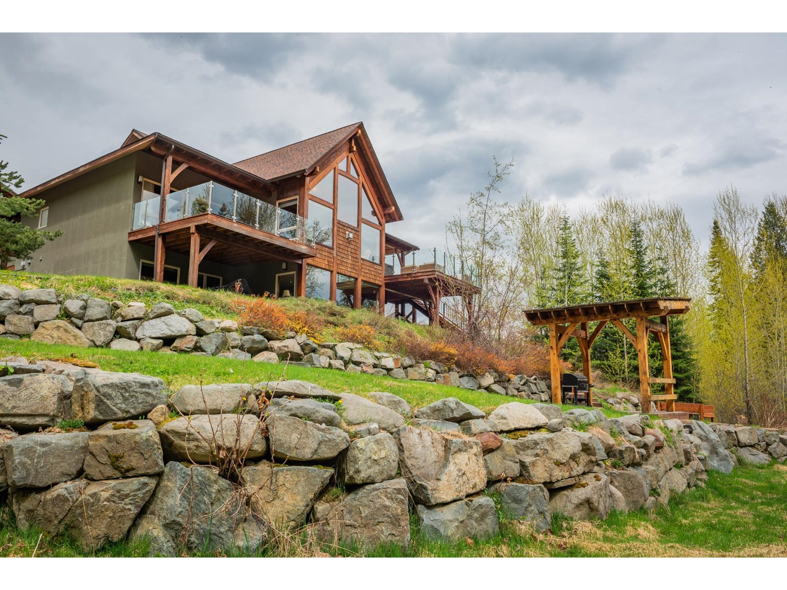 817 WHITE TAIL DRIVE, Rossland