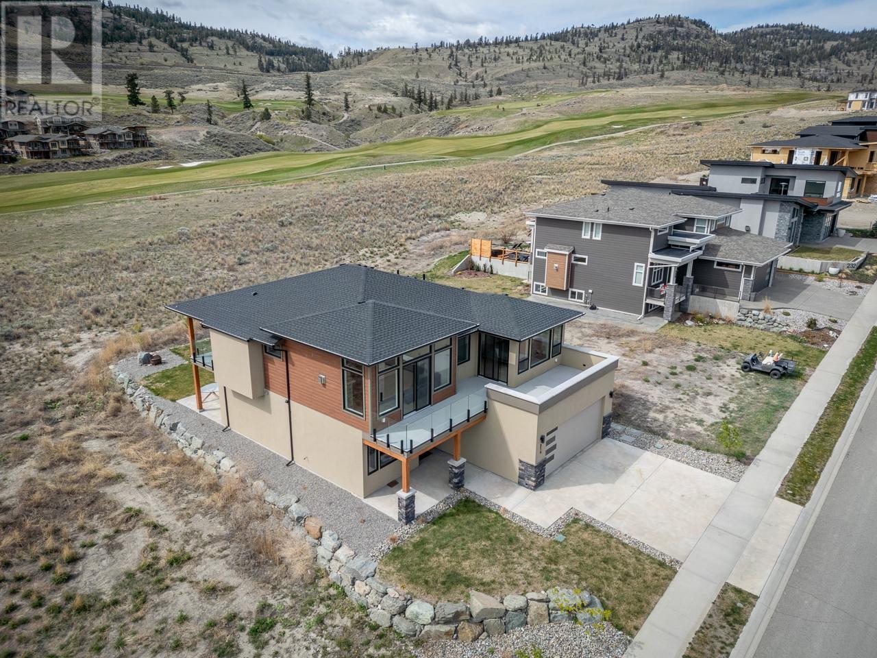 216 HOLLOWAY DRIVE, Tobiano