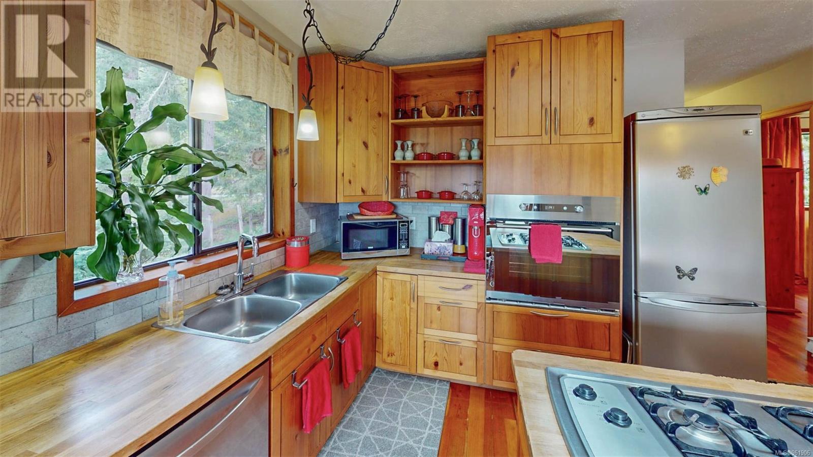 36137 Galleon Way, Pender Island