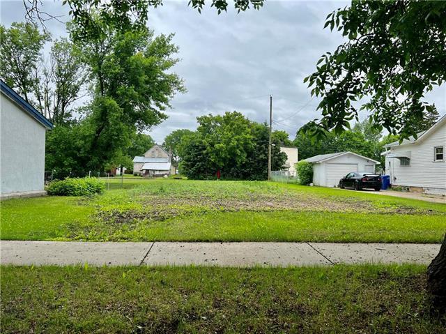 Vacant Land For Sale | 132 4th Avenue Se | Dauphin | R7N2B4