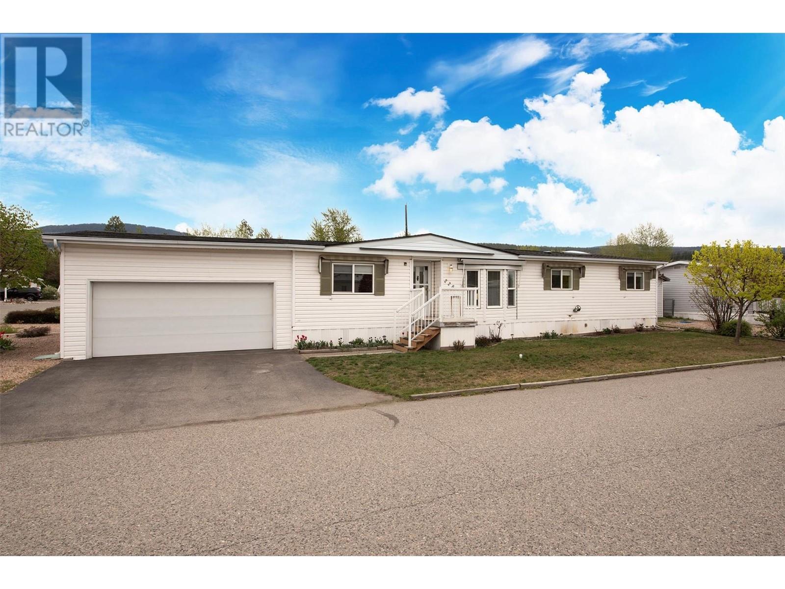 220 720 Commonwealth Road, Kelowna