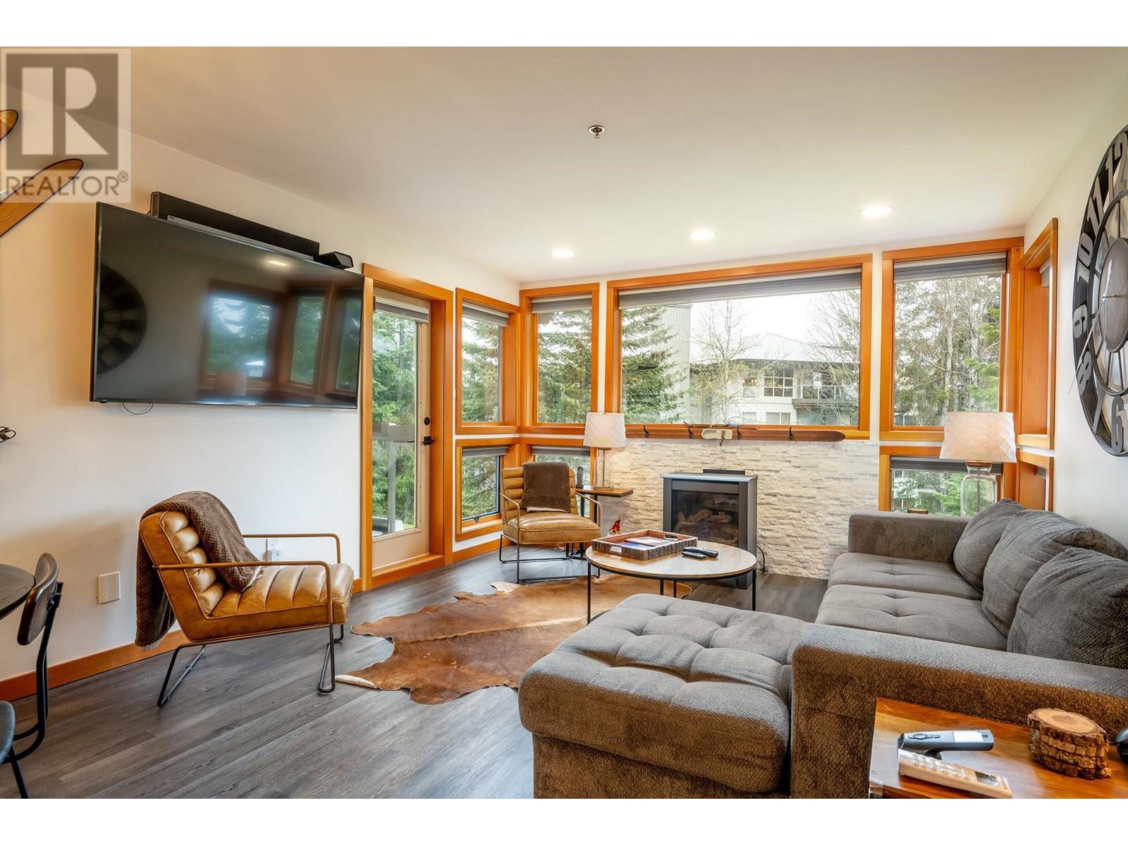219/220 4905 Spearhead Place, Whistler