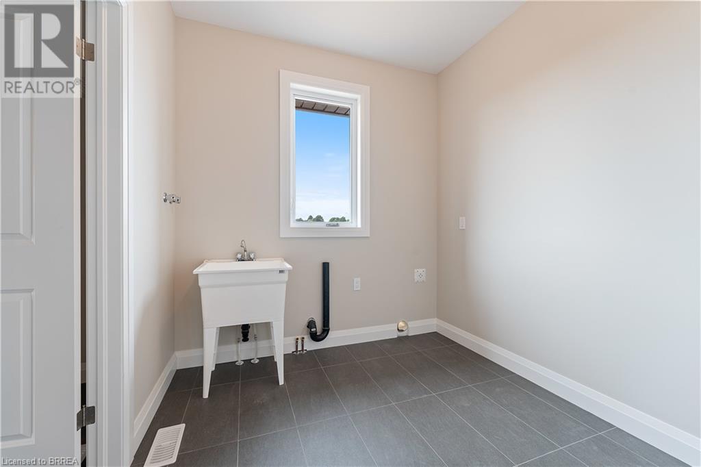 Photo 24 of 107 Judd Drive, Simcoe ON