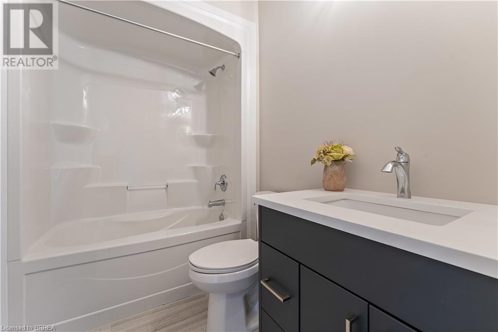 Photo 26 of 107 Judd Drive, Simcoe ON