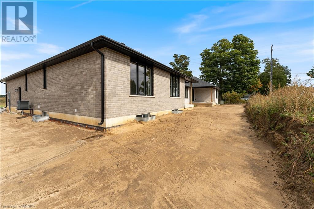 Photo 40 of 107 Judd Drive, Simcoe ON