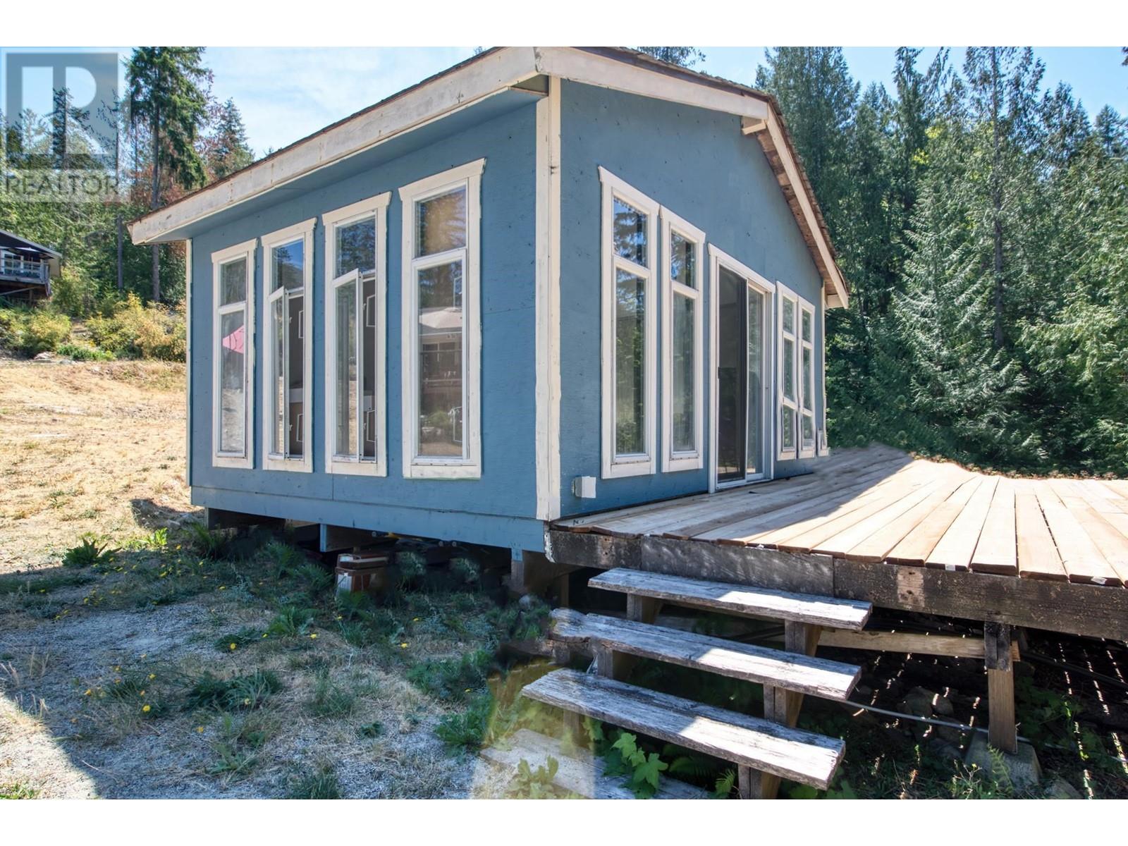 8625 SAKINAW CREEK ROAD, Pender Harbour