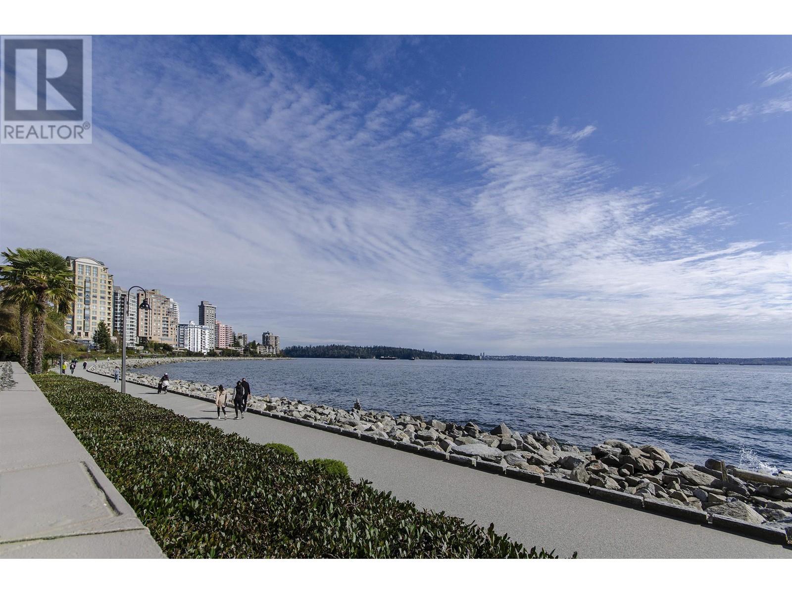 1505 150 24TH STREET, West Vancouver