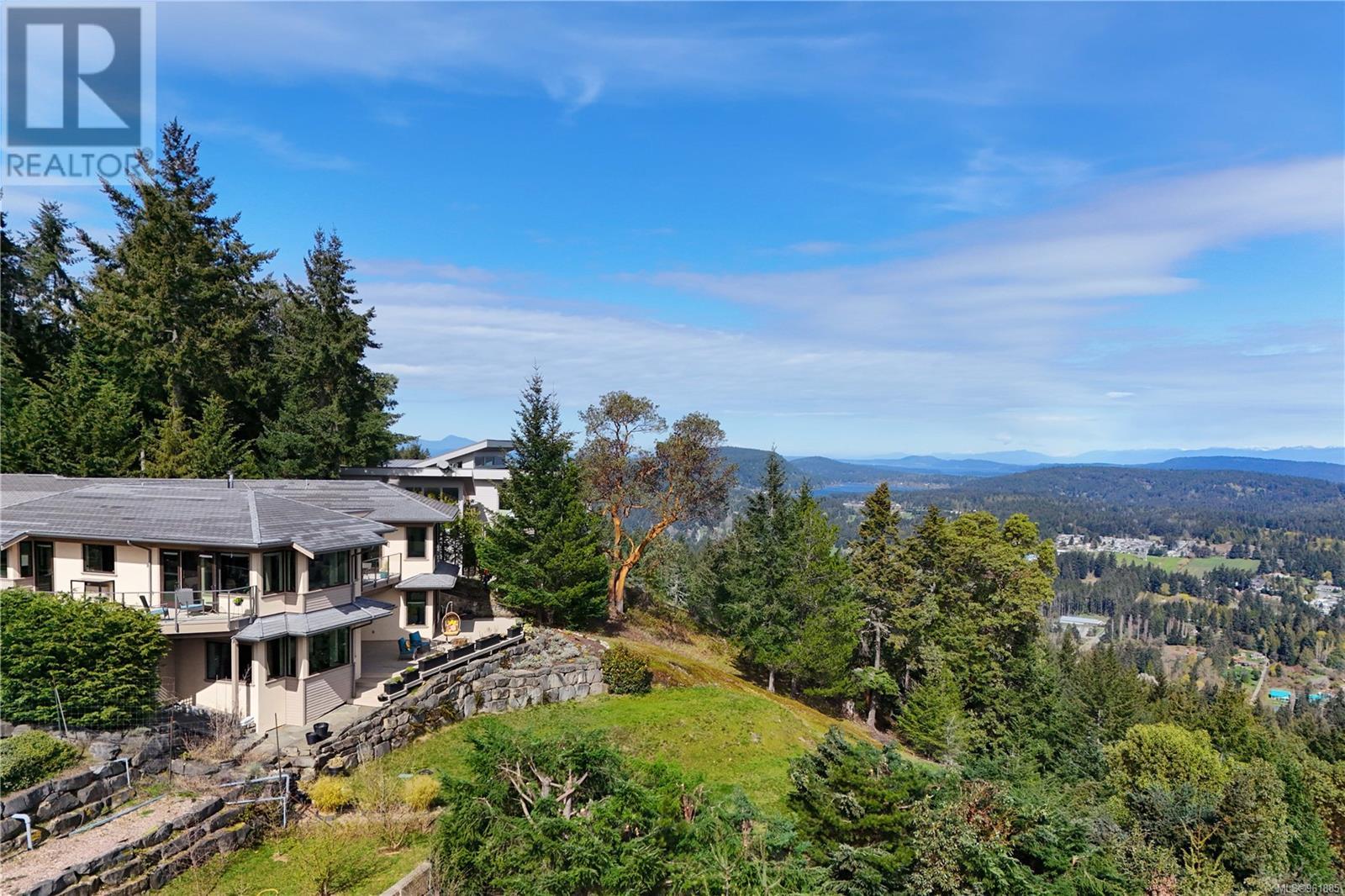  156 Wilkie Way, Salt Spring