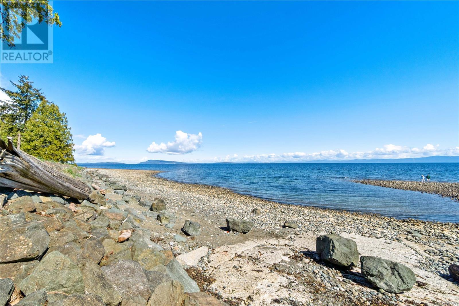 28 5251 ISLAND Hwy W, Qualicum Beach