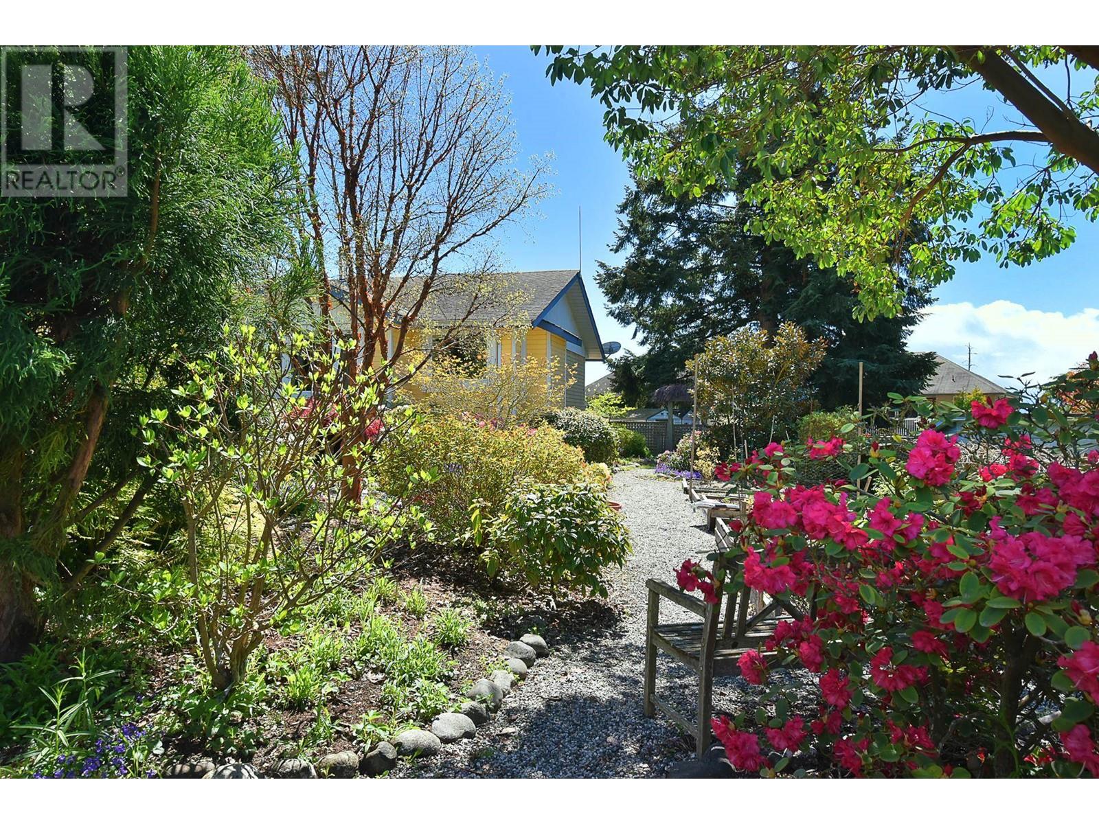 6383 NORWEST BAY ROAD, Sechelt