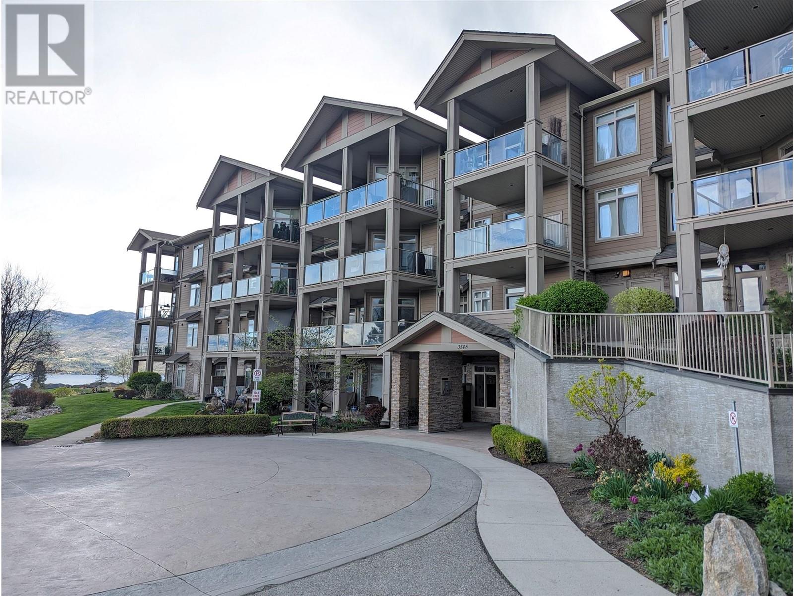 #402-3545 Carrington Road, West Kelowna