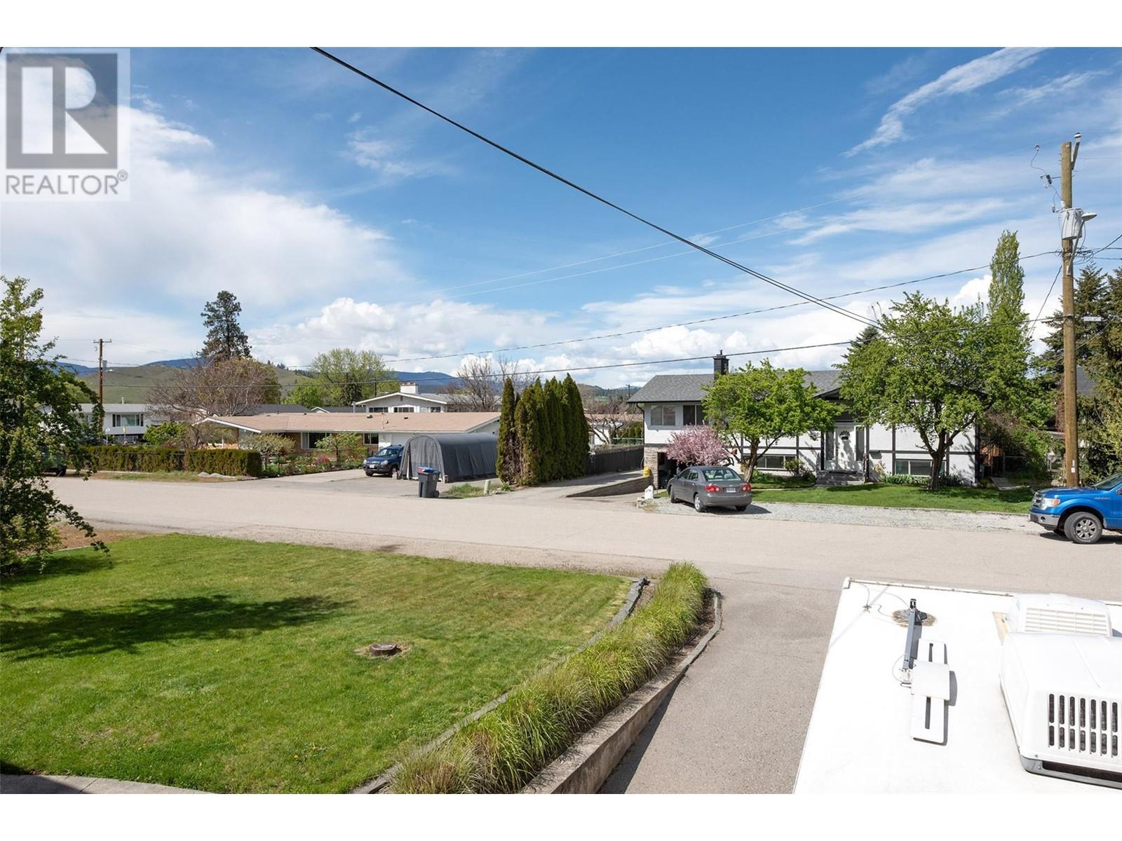  375 Dudgeon Road, Kelowna