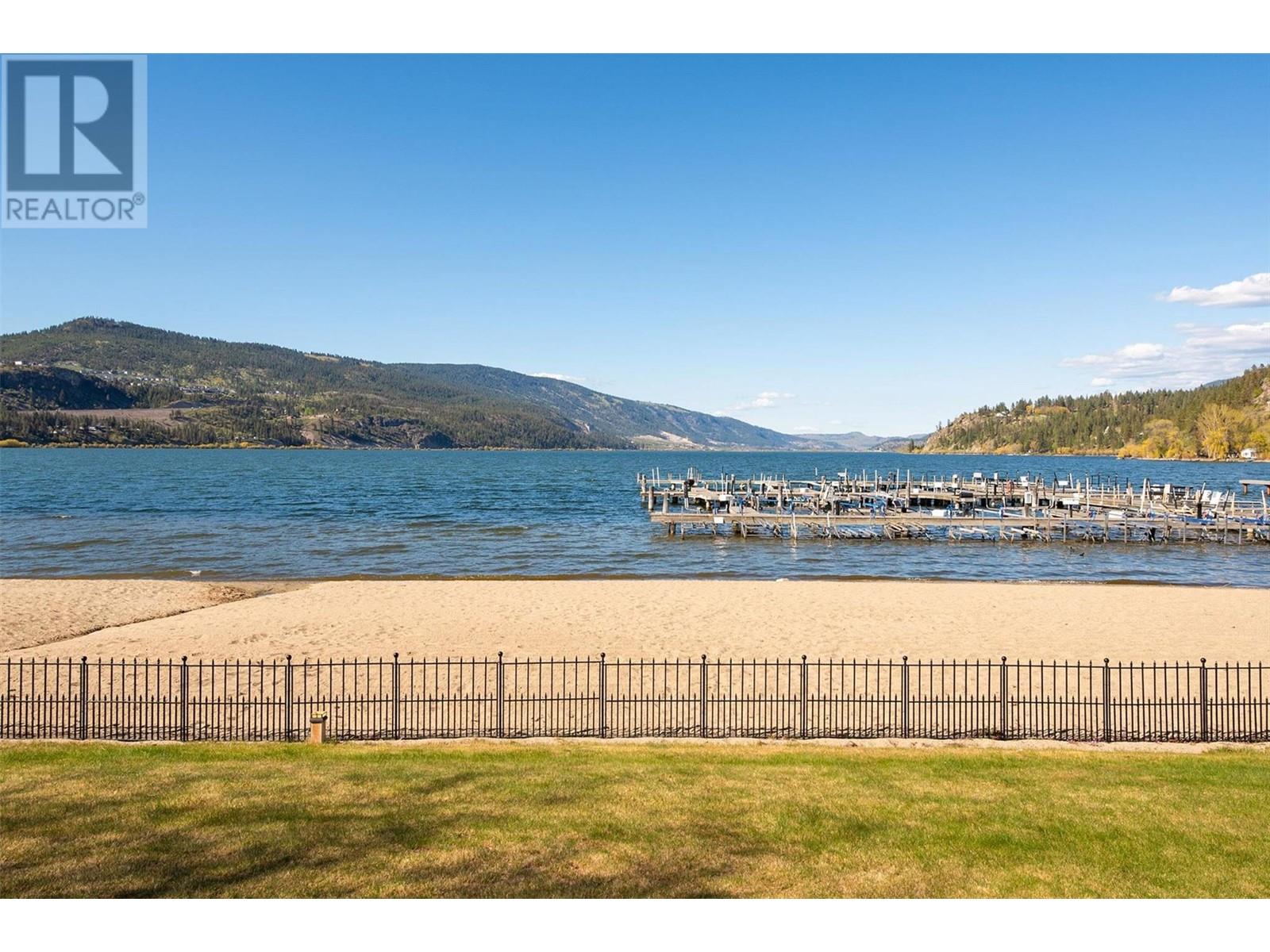 205 3570 Woodsdale Road, Lake Country