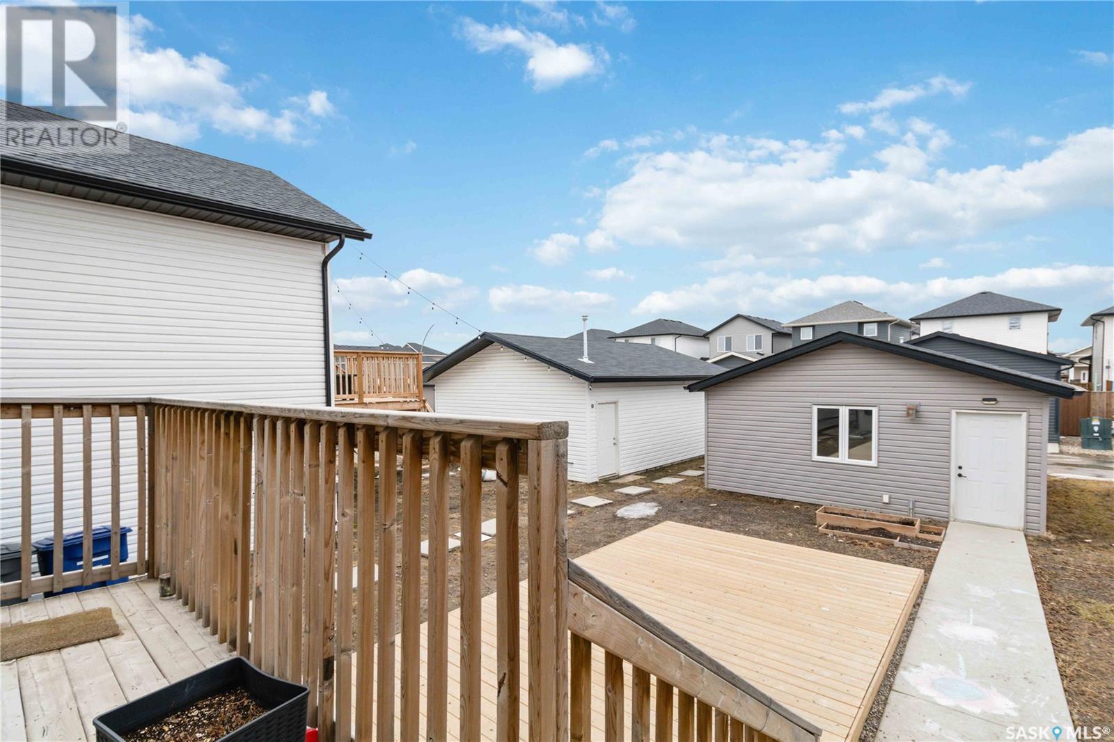 Single Family House 2 Level for Sale in  Marlatte CRESCENT Saskatoon 