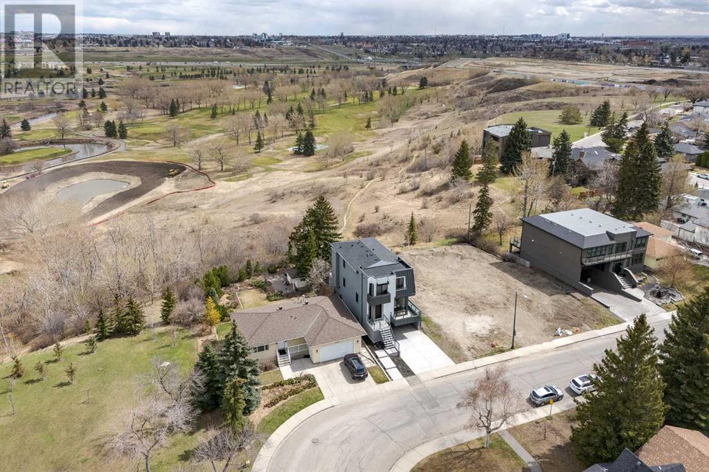 Single Family House for Sale in   Street NE Winston Heights/Mountview Calgary 