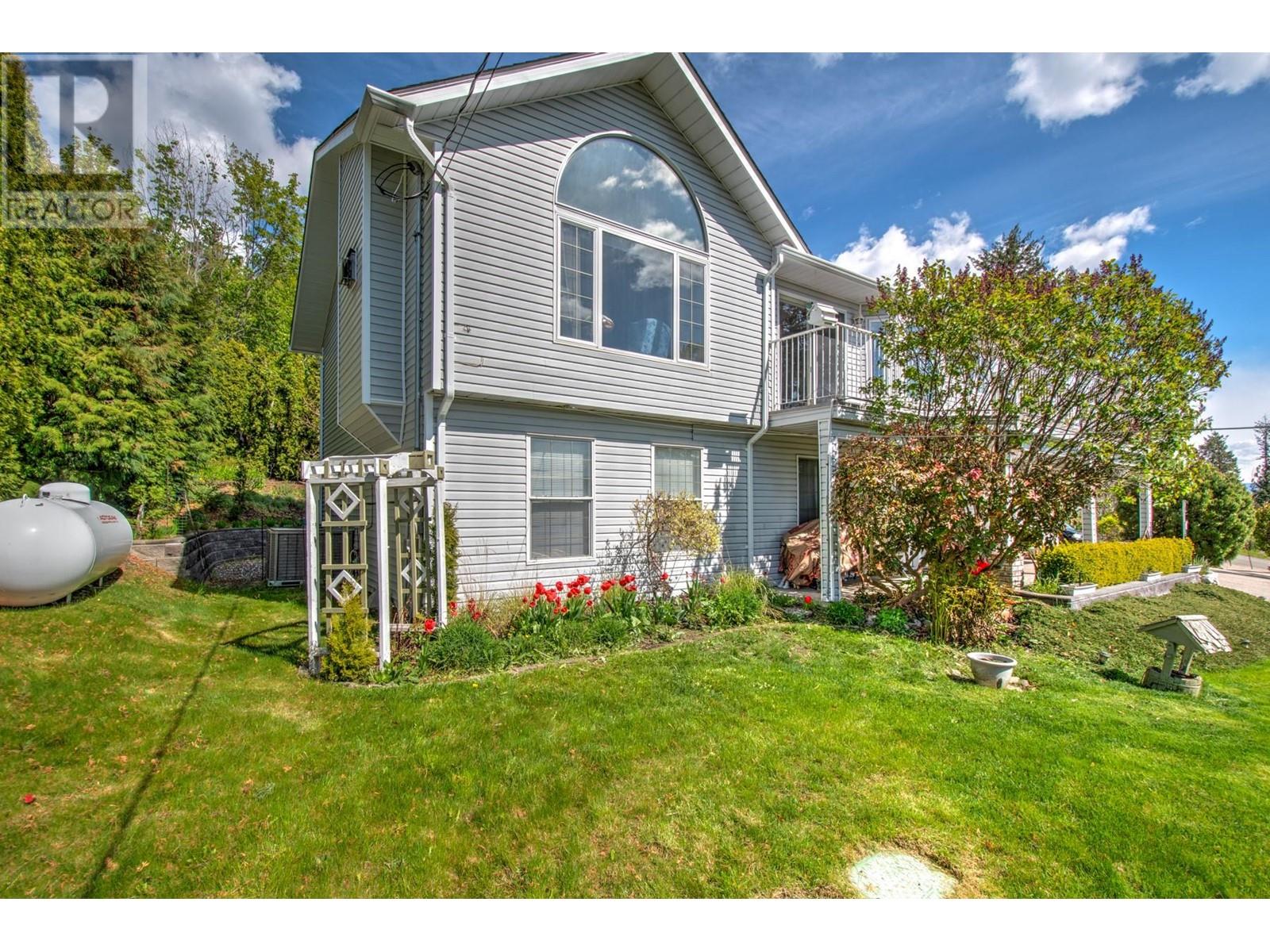  430 Galway Place, Vernon
