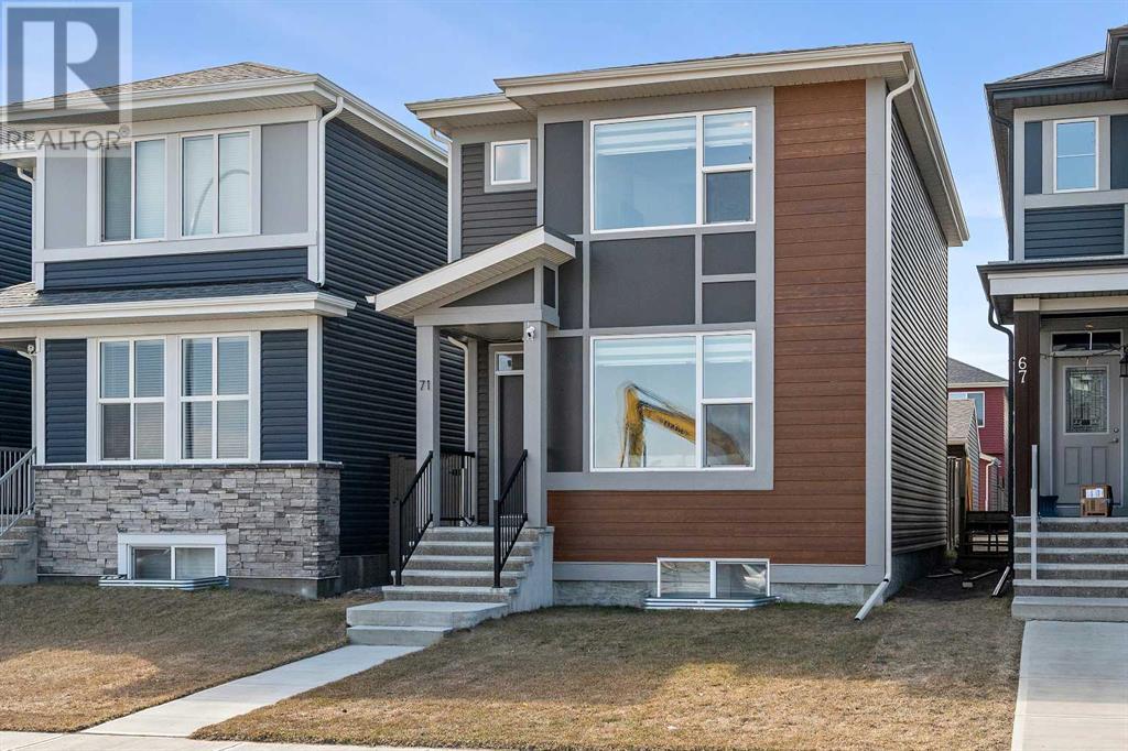 Single Family House for Sale in  Corner Meadows Manor NE Cornerstone Calgary 