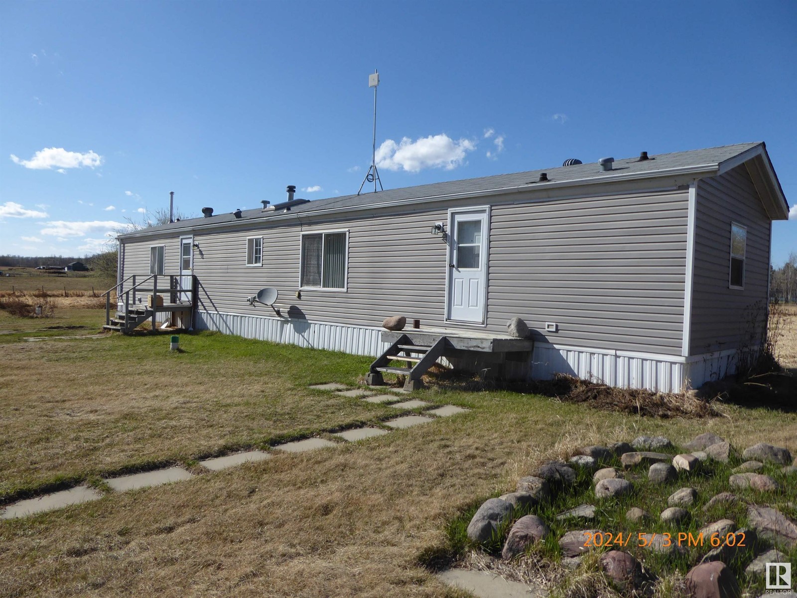 3 Bedroom Residential Home For Sale | 3404 Twp Rd 551 A | Rural Lac Ste Anne County | T0E1A0