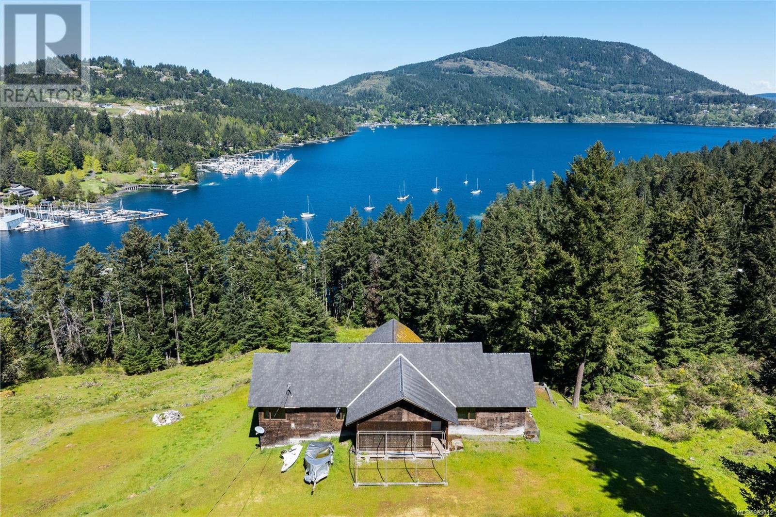 6748 Stoney Hill Rd, Duncan