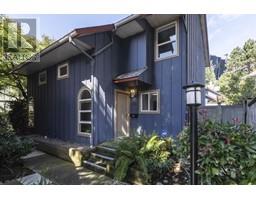 44 900 W 17TH STREET, North Vancouver
