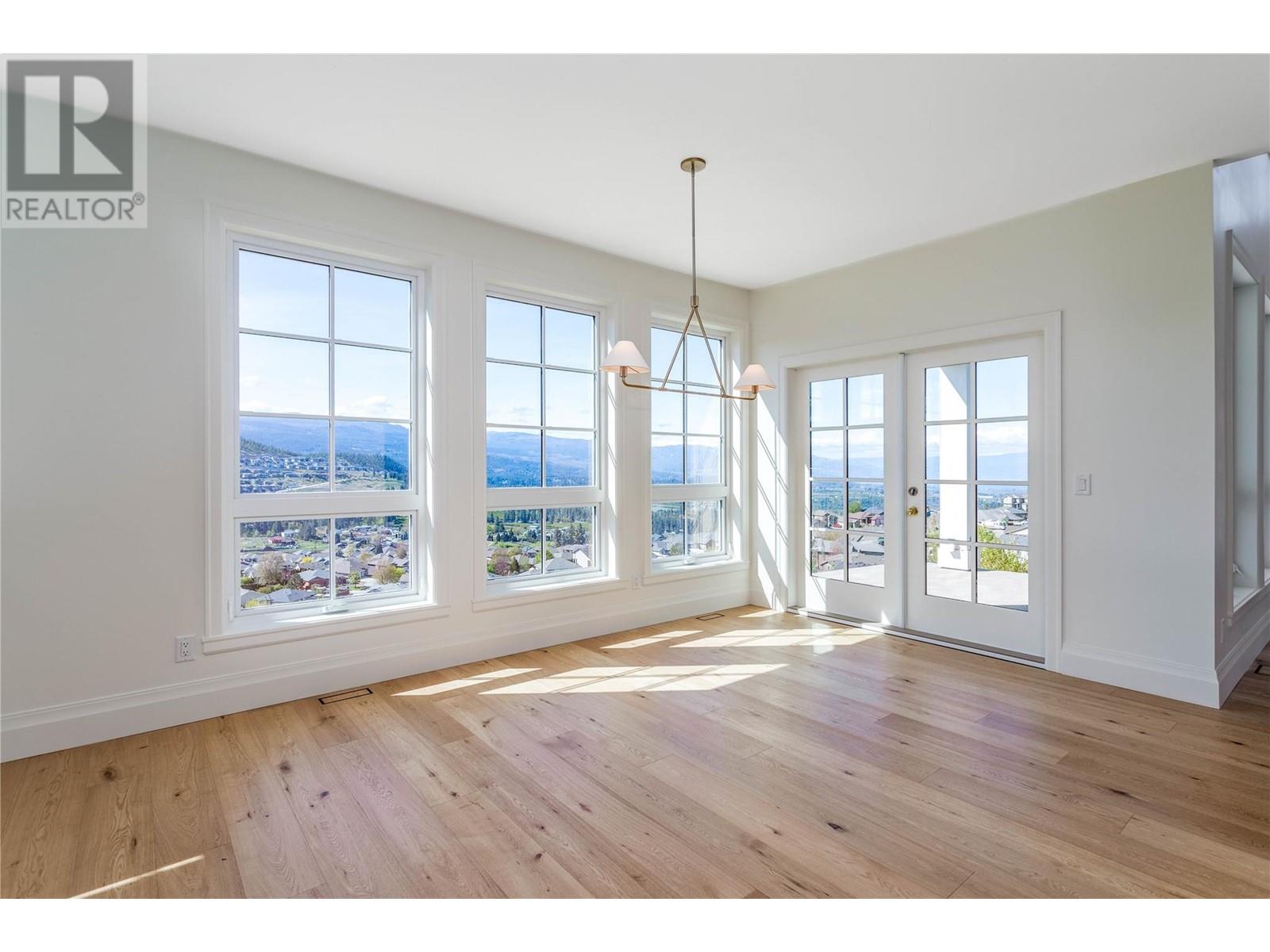  1561 Fairwood Lane, Kelowna