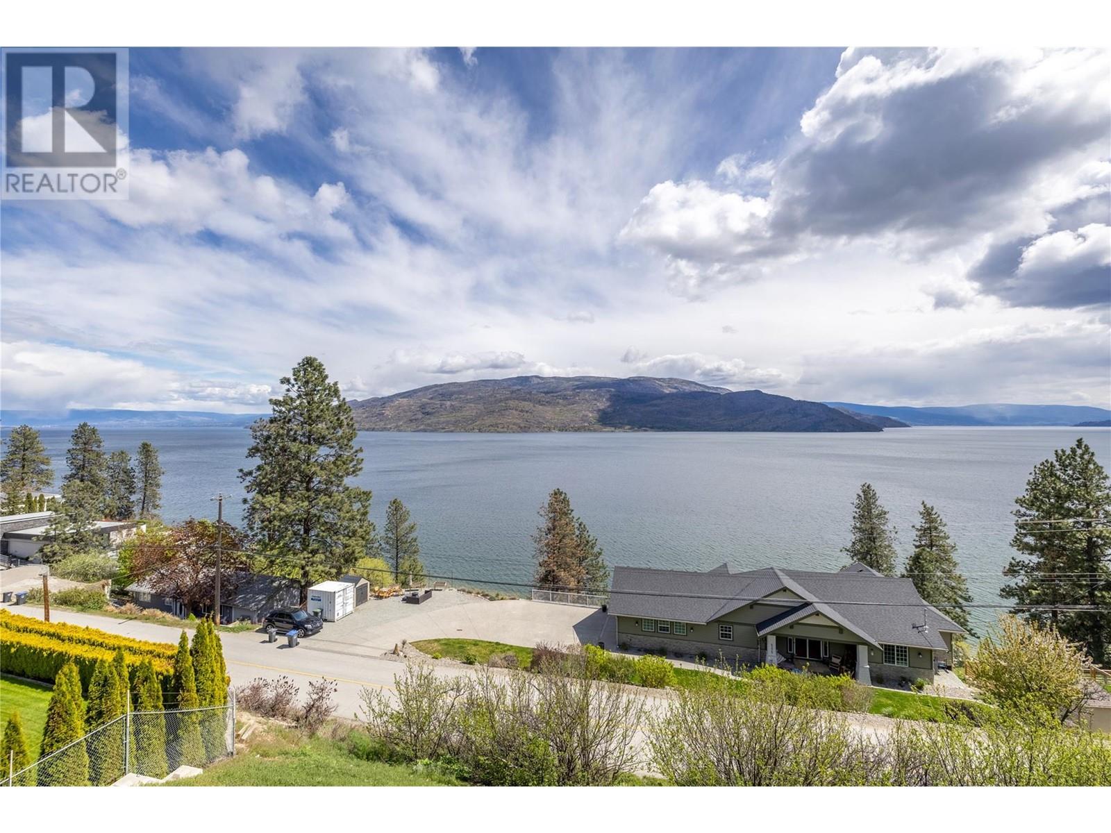  6372 Topham Place, Peachland