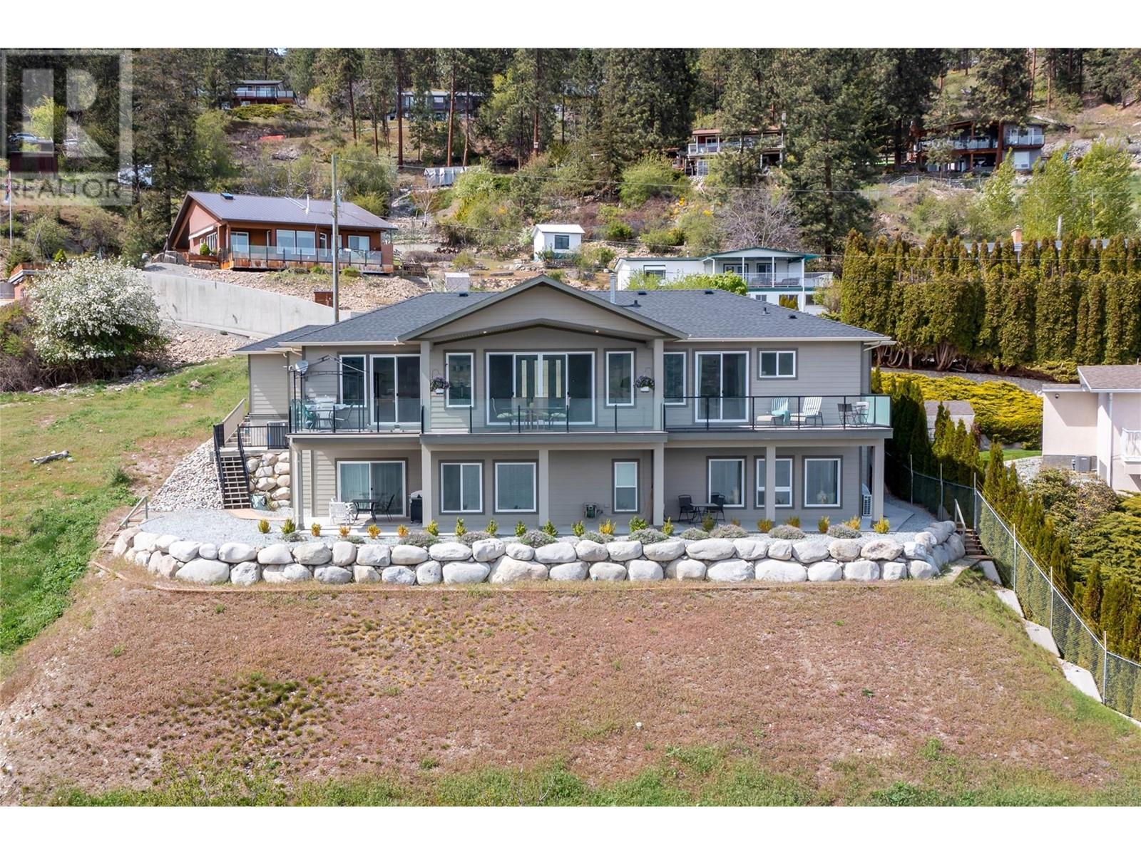  6372 Topham Place, Peachland