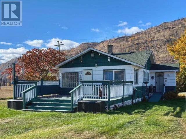 3522 YELLOWHEAD HIGHWAY S, Barriere