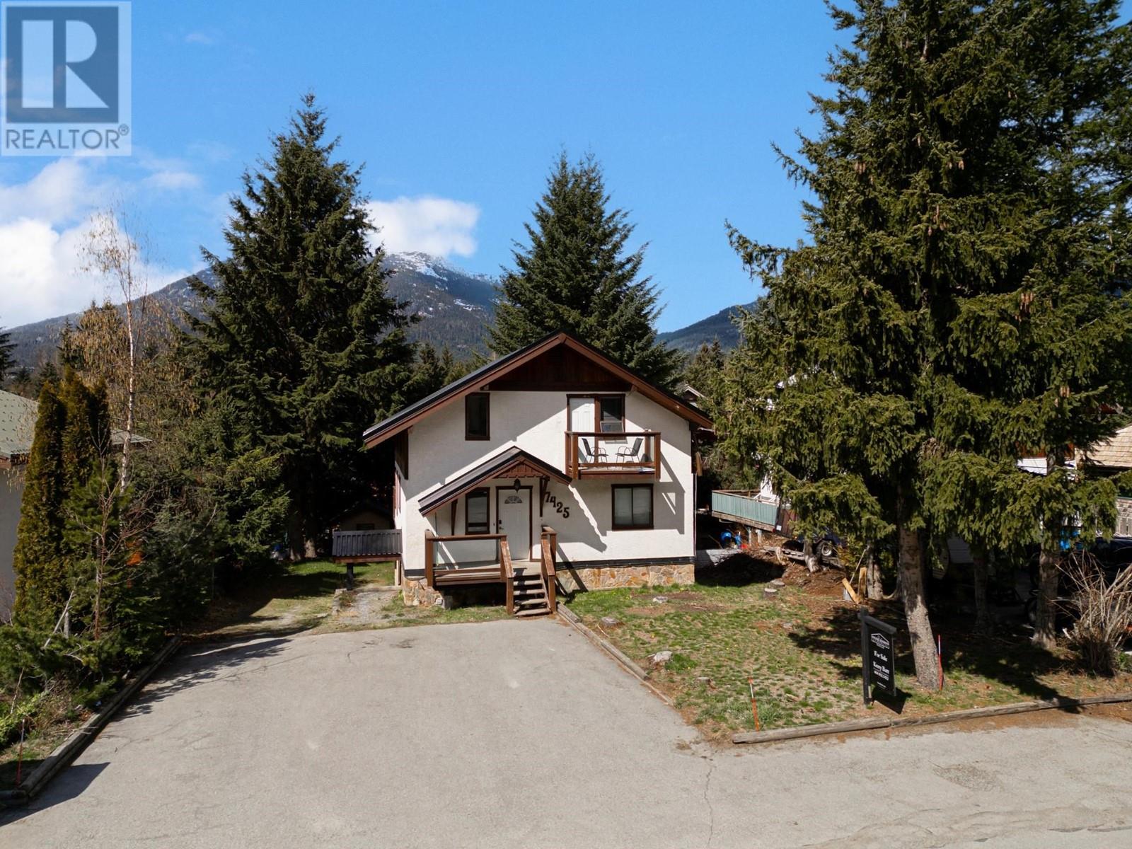 7425 Ambassador Crescent, Whistler