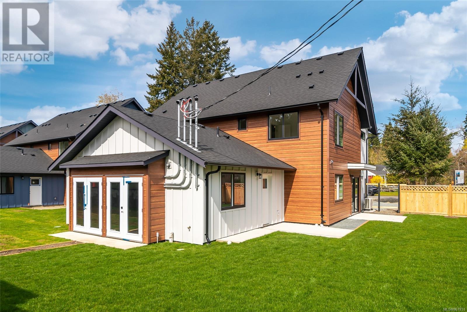 SL1-SL6 151 Shelly Road, Parksville