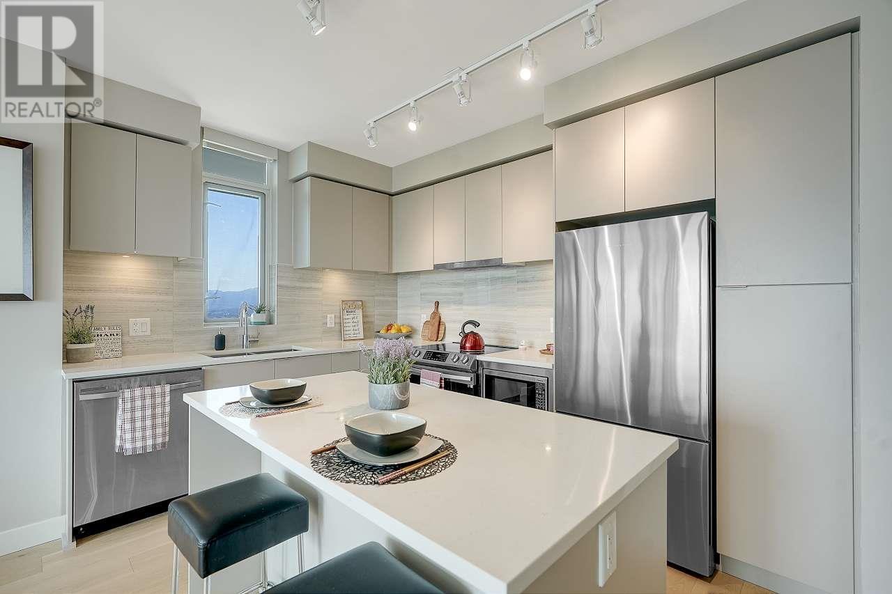 1302 8761 University Crescent, Burnaby
