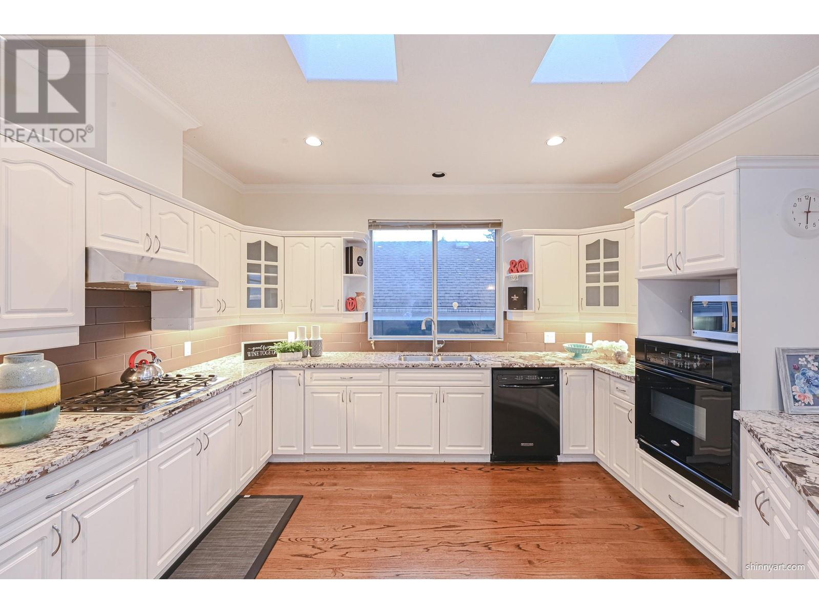 1159 INGLEWOOD AVENUE, West Vancouver