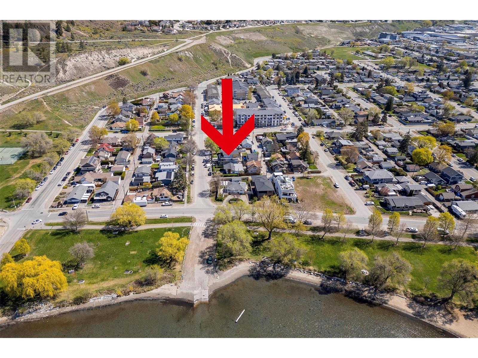 Photo 34 of 559 Cambridge Avenue, Kelowna BC