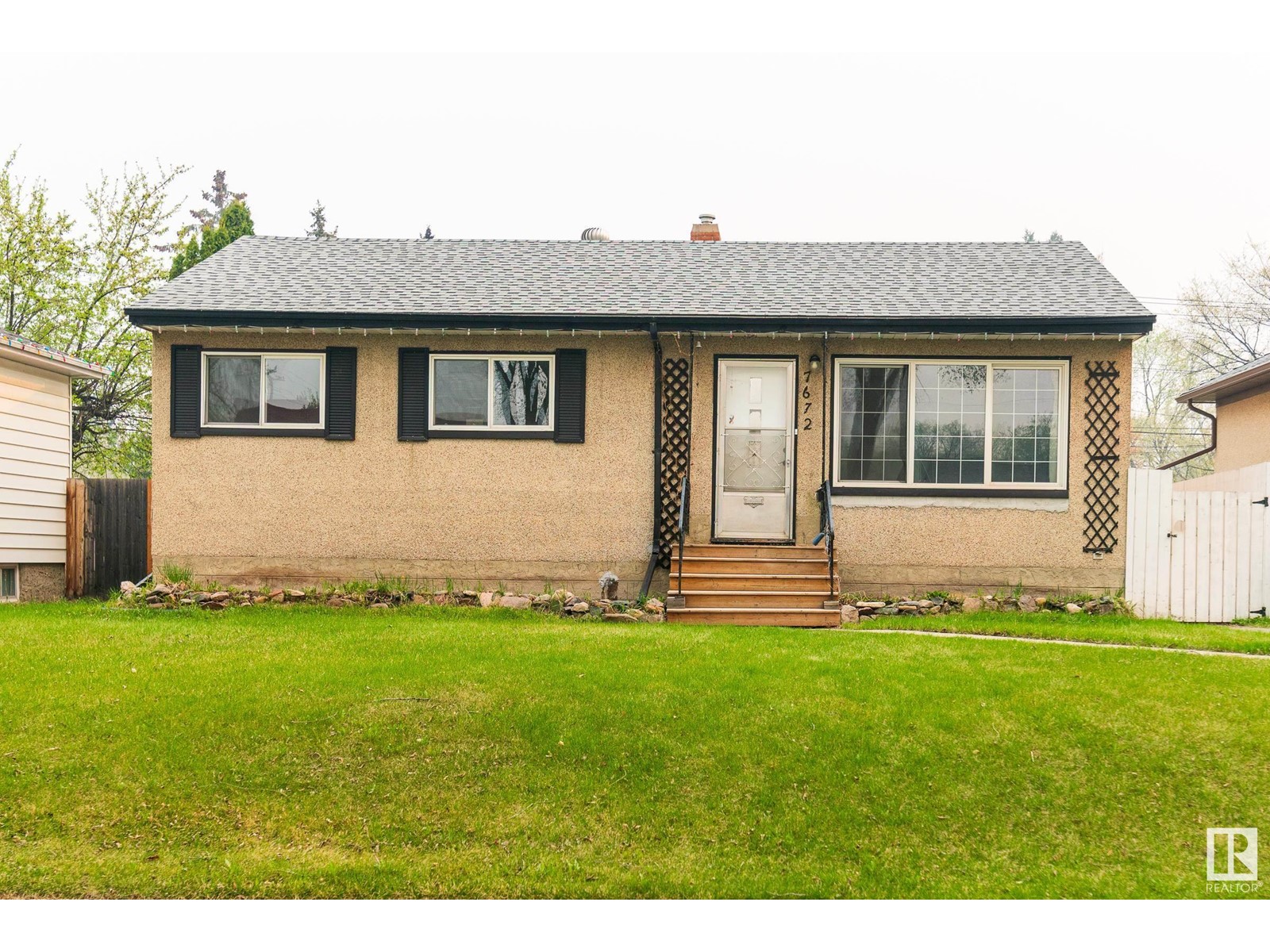5 Bedroom Residential Home For Sale | 7672 89 Av Nw | Edmonton | T6C1N3