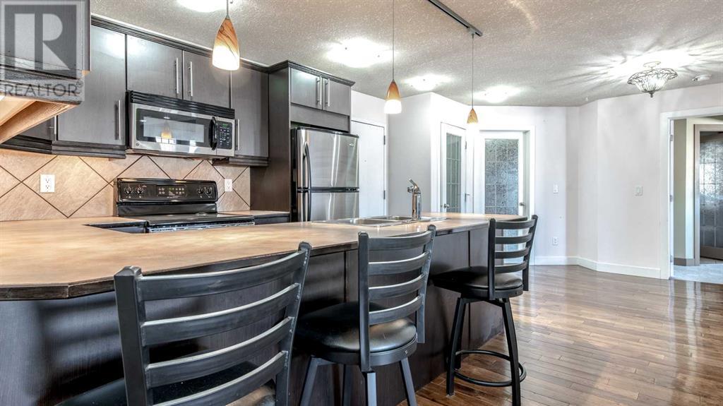 Single Family House Low rise for Sale in   A Street NE Renfrew Calgary 