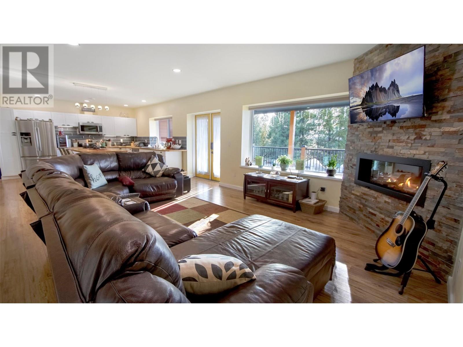  295 MULE DEER Drive, Osoyoos