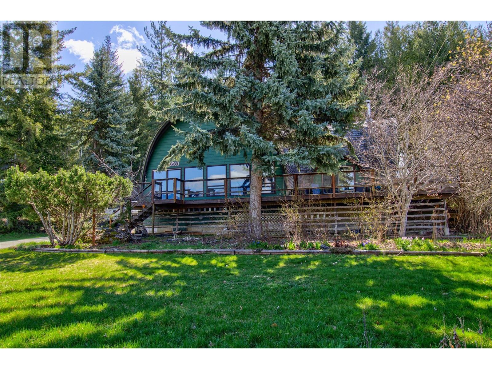  3580 Eagle Bay Road, Blind Bay