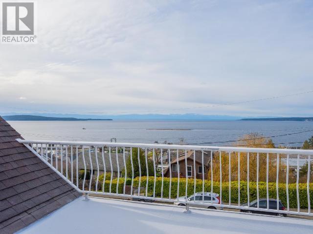 4472 OMINECA AVE, Powell River