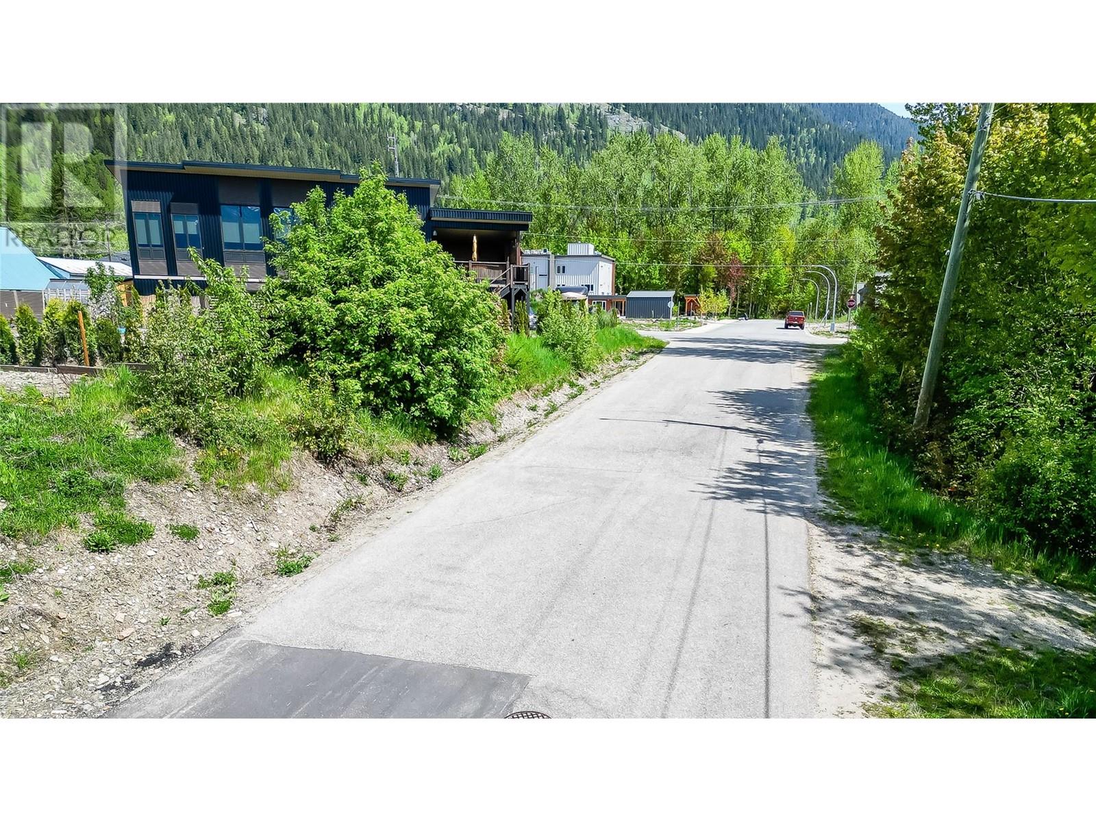  307 Humbert Street, Revelstoke