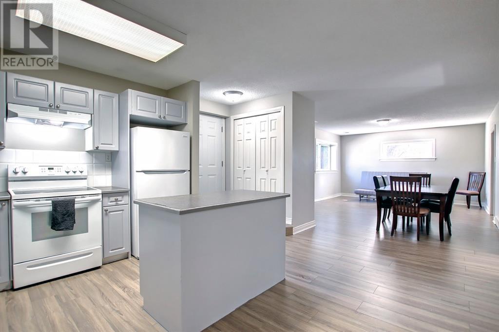 Single Family House Bi-level for Sale in   Avenue SE Ogden Calgary 