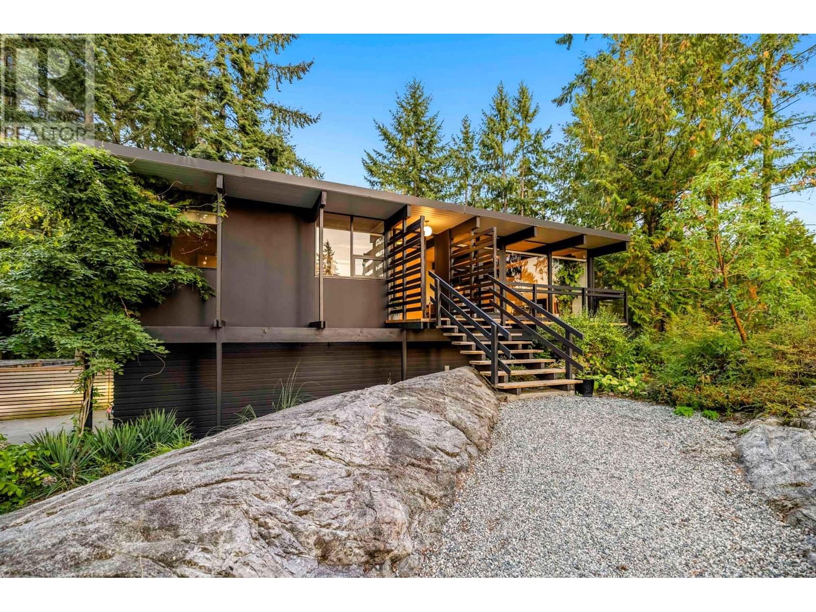 5414 GREENTREE ROAD, West Vancouver