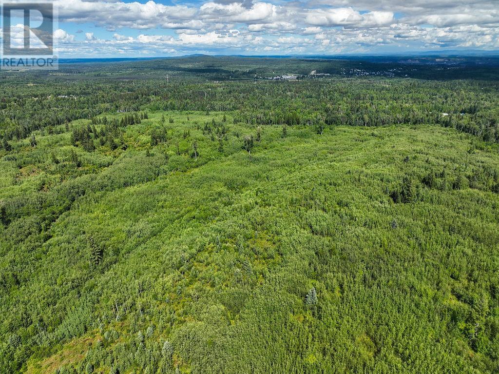 Photo 10 of 17 — 6495 LESLIE ROAD · Prince George, BC