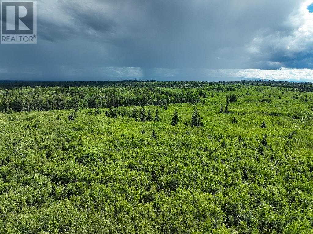 Photo 8 of 17 — 6495 LESLIE ROAD · Prince George, BC