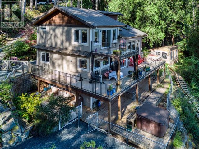 10512 CROWTHER ROAD, Powell River