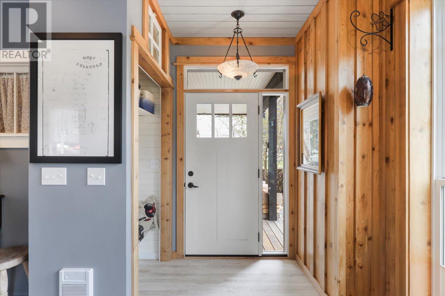 2625 Otter Avenue, Tulameen