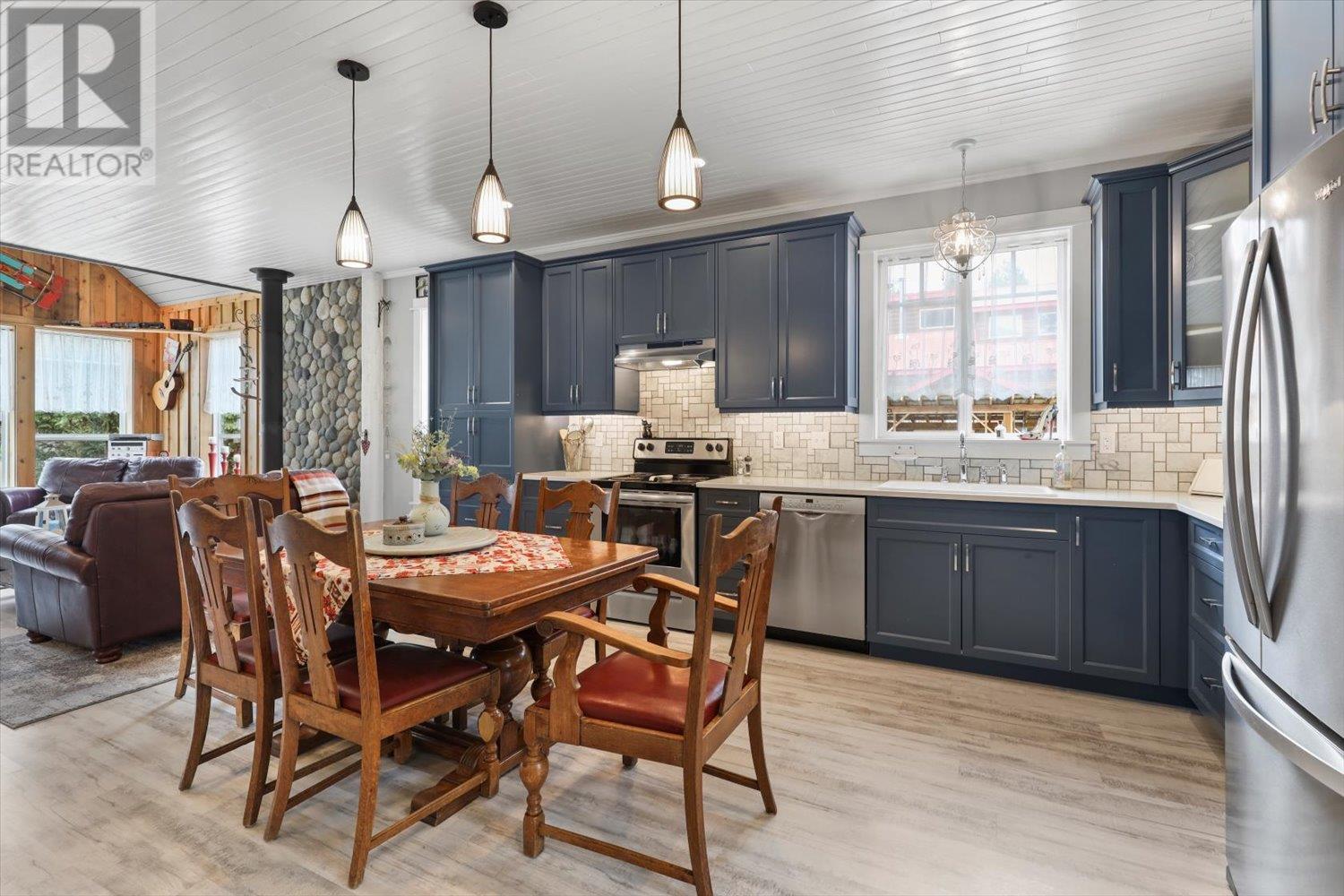 2625 Otter Avenue, Tulameen