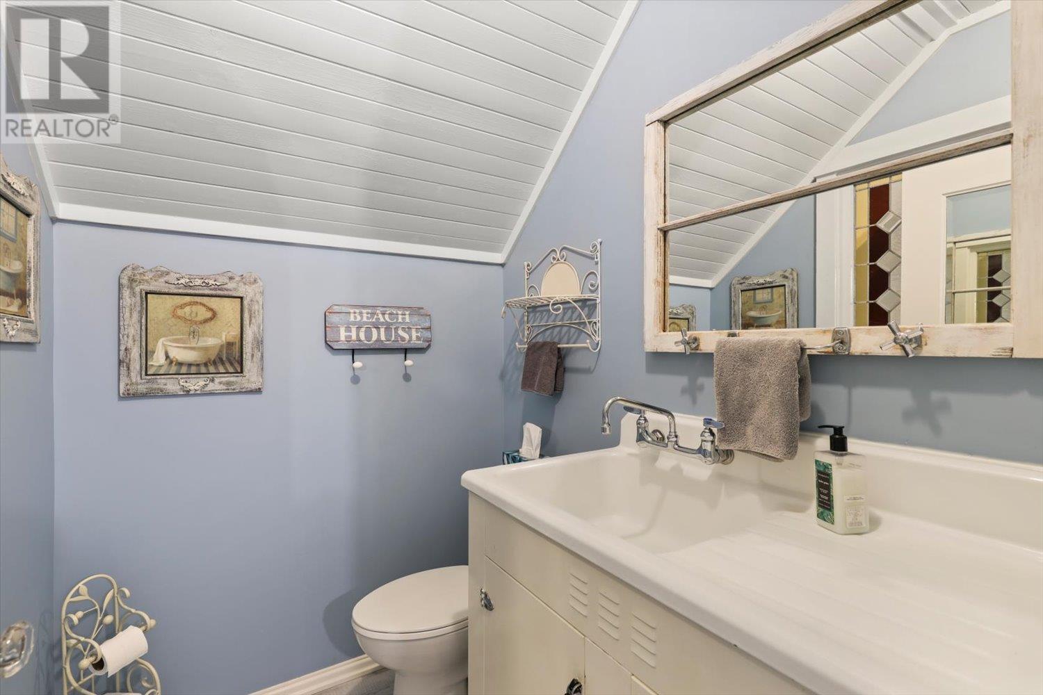 2625 Otter Avenue, Tulameen